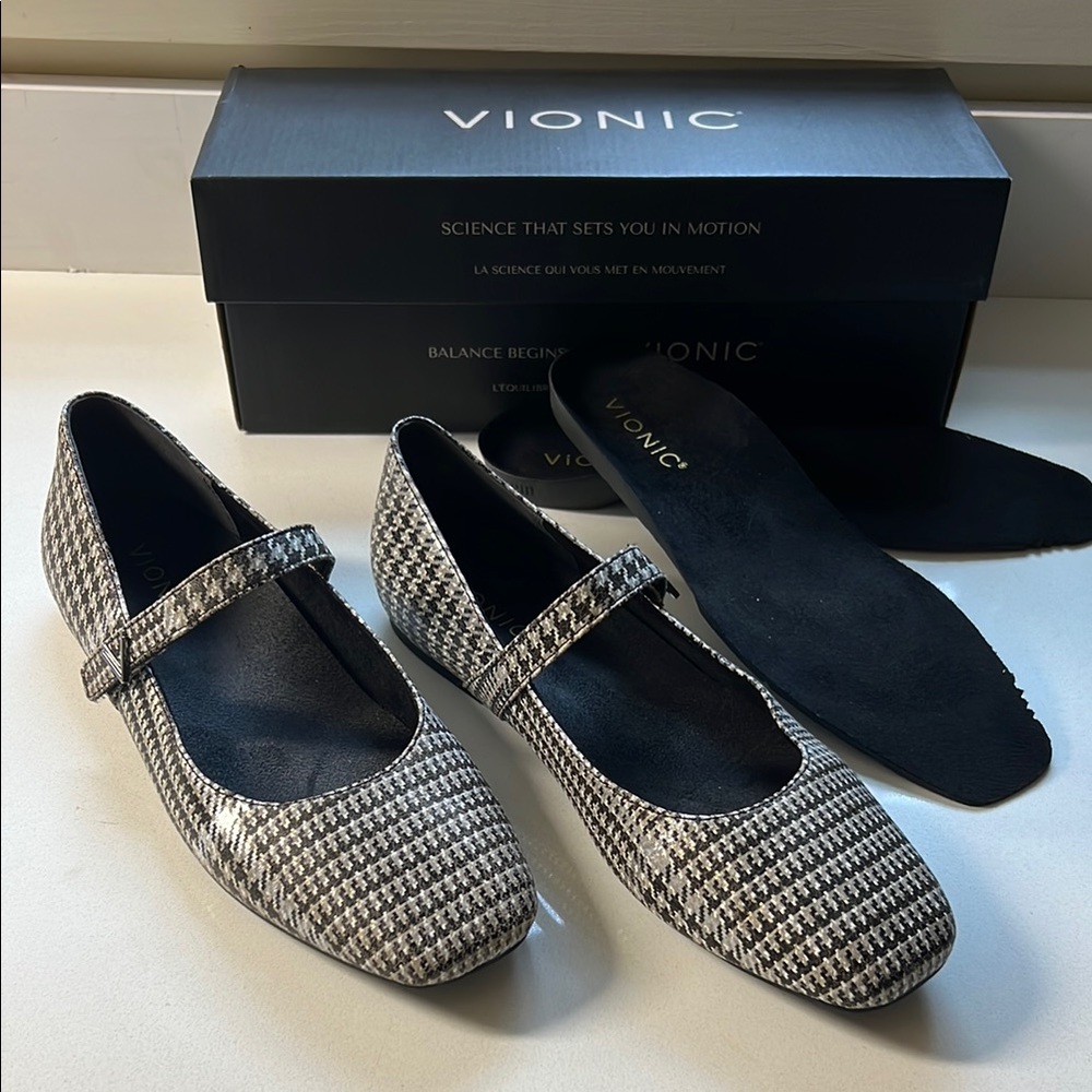 Vionic Women's Houndstooth Mary Jane Flats